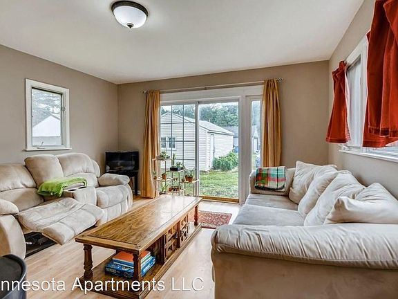 2nd image of 844 20th Ave SE #10336414
