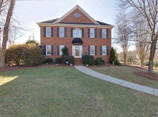 138 Suntree Dr, Advance, NC 27006