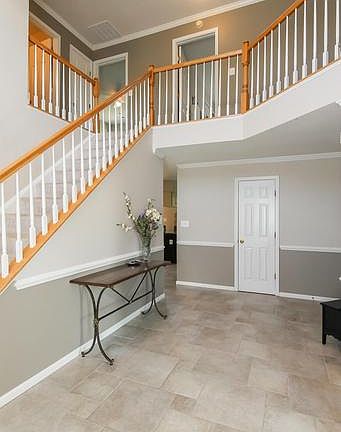3rd image of 30 Wallace Ln