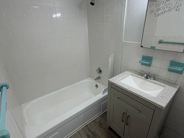 23 Roughan St #1 — Photo 2