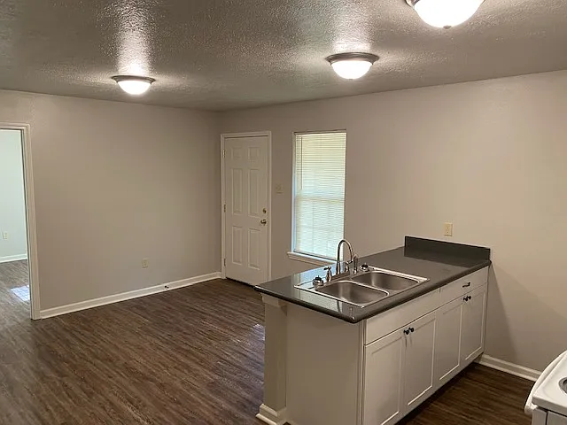 1818 Brinson St #B — Photo 8