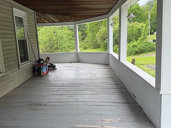 4th image of 15 Johnson Rd