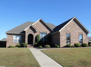 154 Crystal Lake Rd, Austin, AR 72007