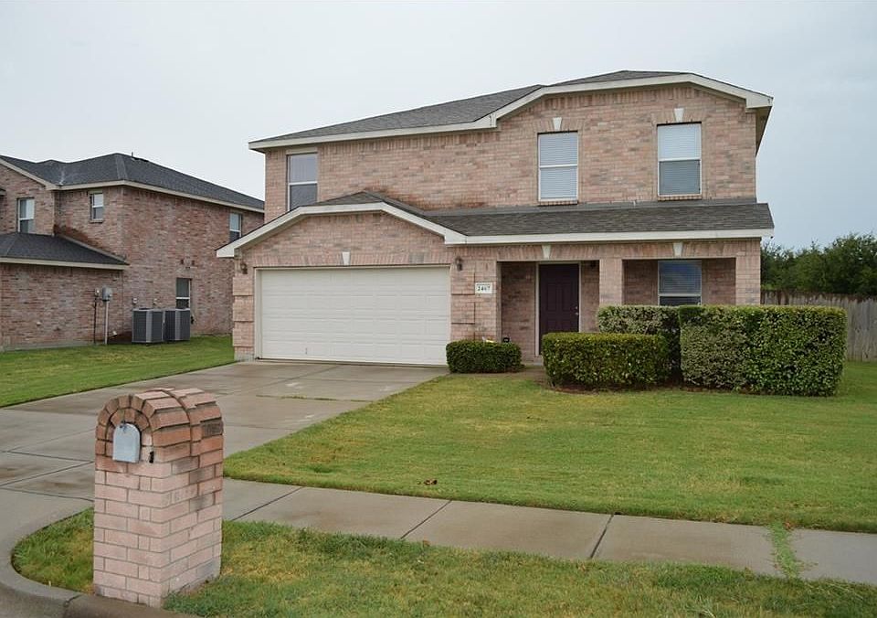 1st image of 2467 Canyon Springs Dr