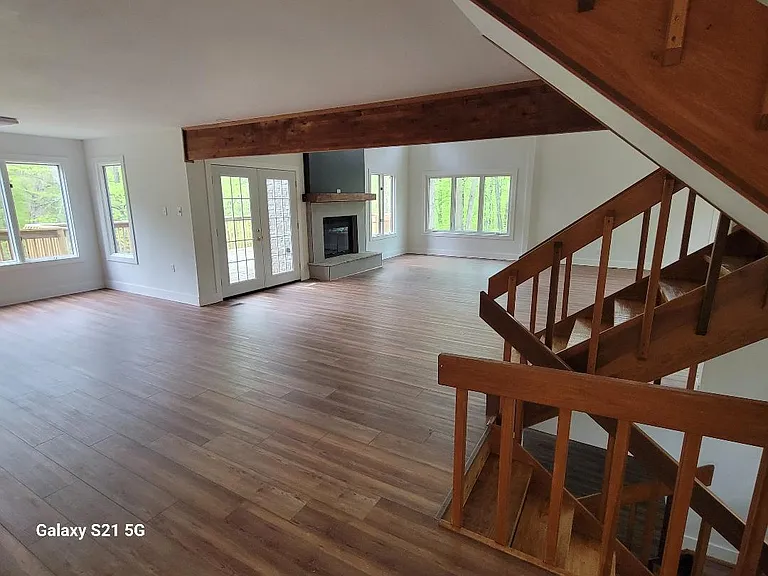 1685 Treetop Ln — Photo 5