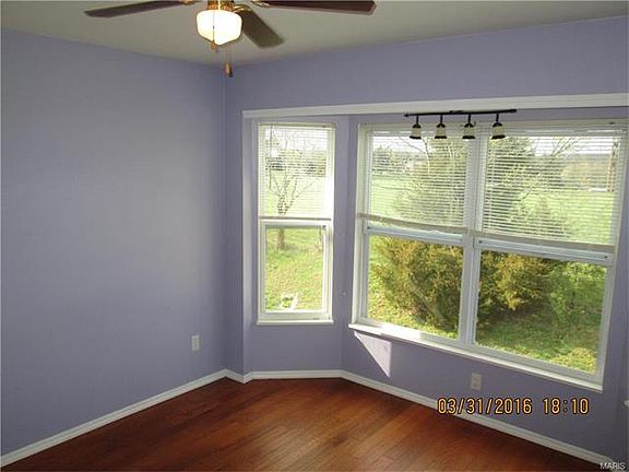 5th image of 212 Autumn Oaks Dr