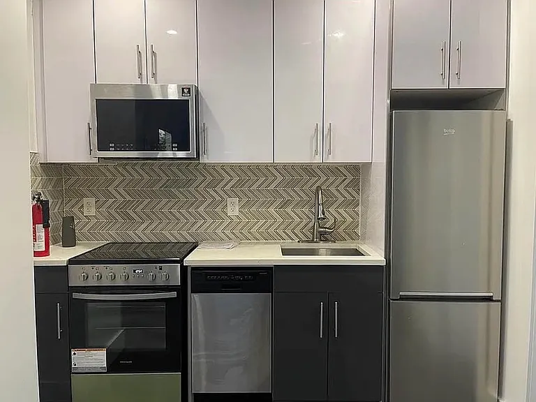 520 W 162nd St #33 — Photo 1