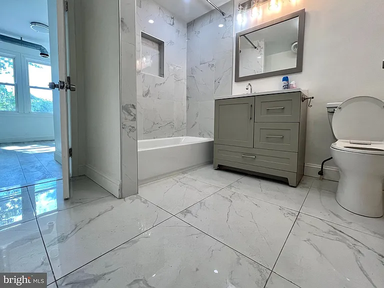 5413 Georgia Ave NW — Photo 10