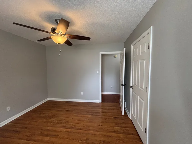 2573 Laurelcrest Dr — Photo 17