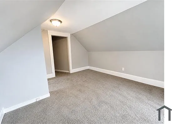 10825 Bryant Ave #2 — Photo 5