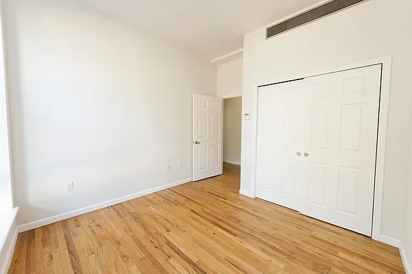 Rented by Compass | media 4