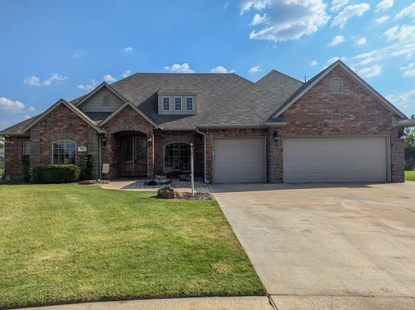5013 Deerfield Ave, Enid, OK 73703