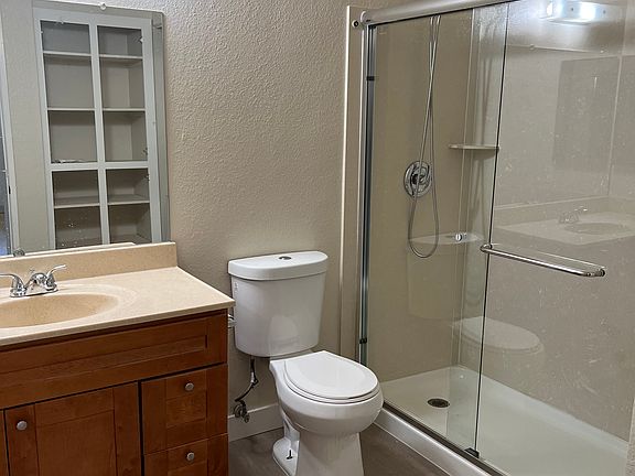 5th image of 5042 Bridgepointe Pl