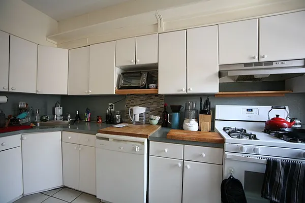 Rented by Dwell Residential Inc | media 23