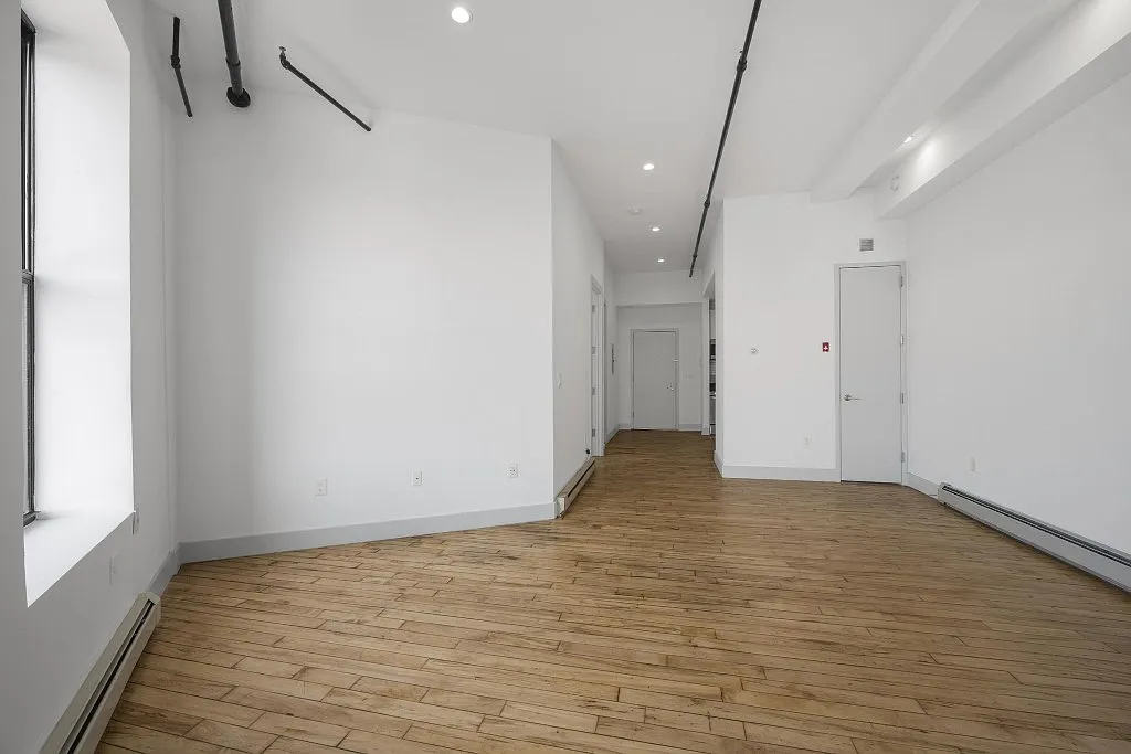 1381 Myrtle Avenue — Photo 2