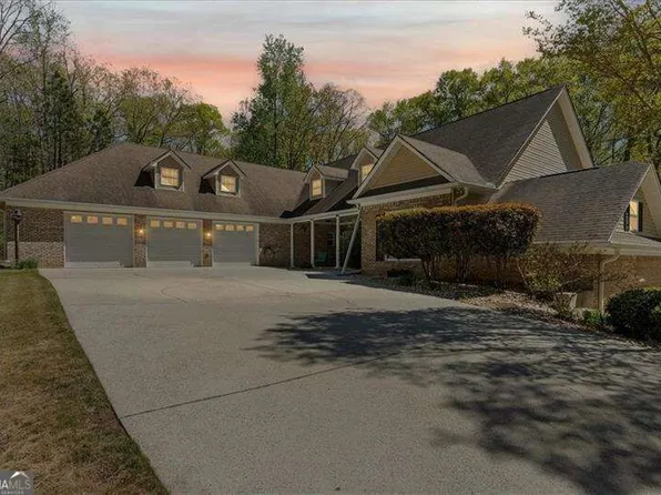 8878 Brewer Rd, Douglasville, GA 30134