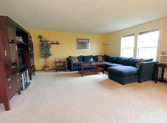 2nd image of 8433 S Saddle Ct