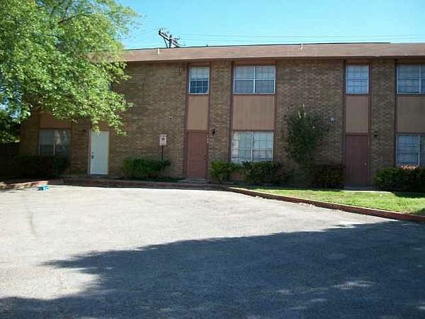 1st image of 1207 Southport Dr APT 107
