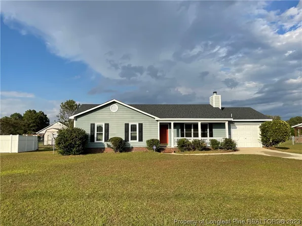 1560 Calabash Dr, Parkton, NC 28371