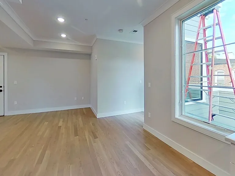 106A Warren St #4 — Photo 6