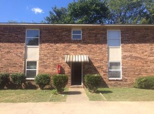 613 N Betty Jo Dr APT B, Fayetteville, AR 72701