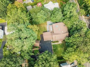 25 Senate Pl, Larchmont, NY 10538