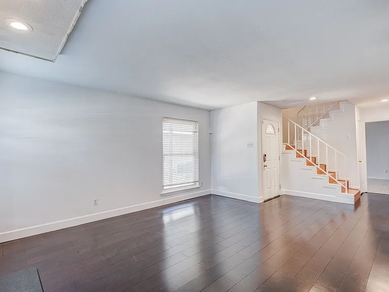 1714 Place One Ln — Photo 9