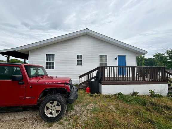 4th image of 1116 Mead St
