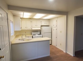 40-221 Harris Ln #204, Palm Desert, CA 92211