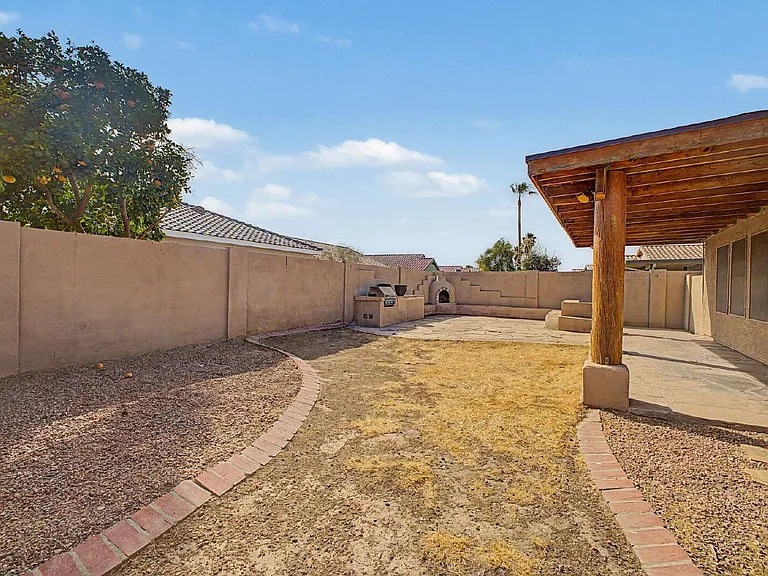 15994 N 135th Dr — Photo 34