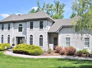 7 Dawn Meadow Ln, Newark, DE 19711