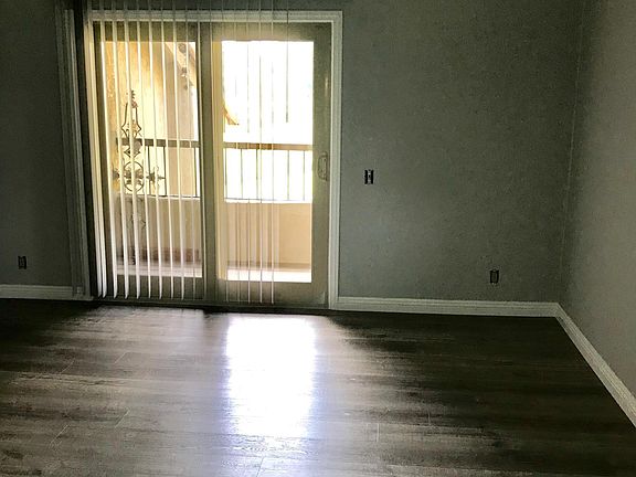 Master Bedroom, Balcony overlooking golf course