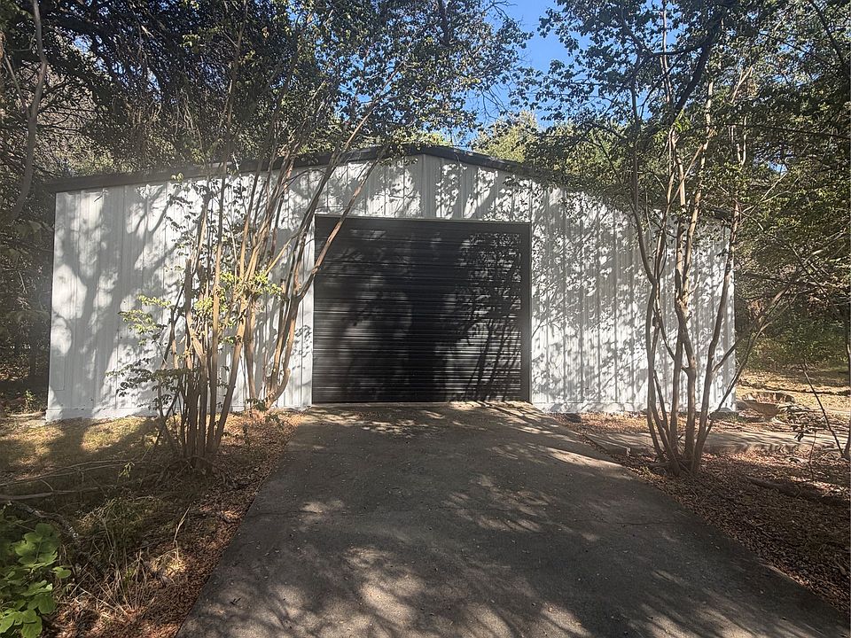 2nd image of 2 Summit Pl