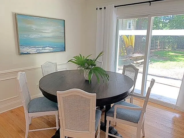 144 Carol Dr — Photo 17