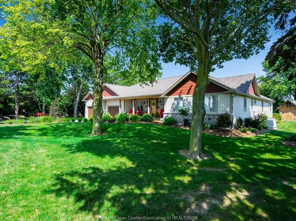 1568 Gore Rd, Essex, ON N0R 1G0