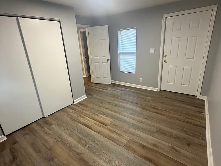 1103 Highland Ave — Photo 11