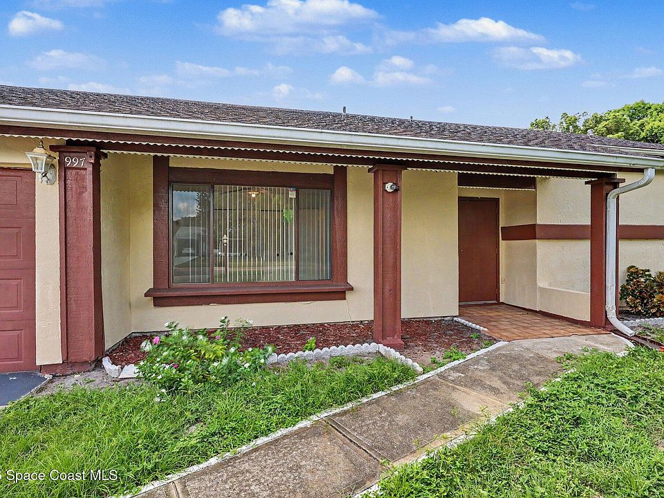 1st image of 997 Mariposa Dr NE