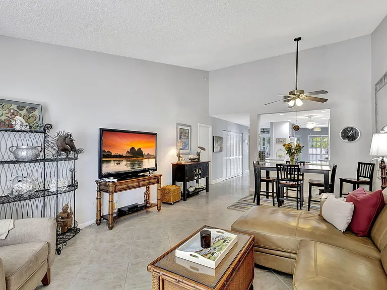 716 Ocean Dunes Cir — Photo 27