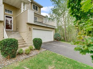 18630 Jonesboro Ct, Lakeville, MN 55044