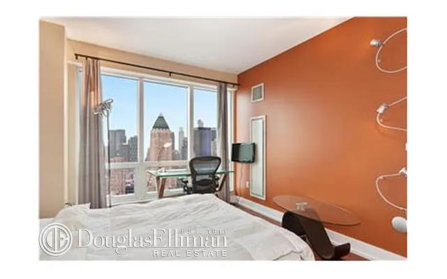Rented by Douglas Elliman | media 84
