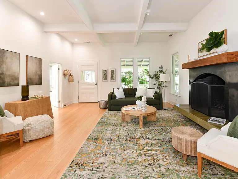 1533 Allyn Ave — Photo 7