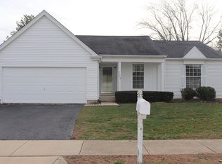 725 Highgoal Dr, Wheeling, IL 60090