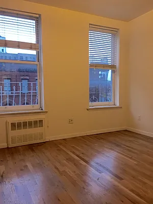 Rented by Waverly Realty Associates | media 27