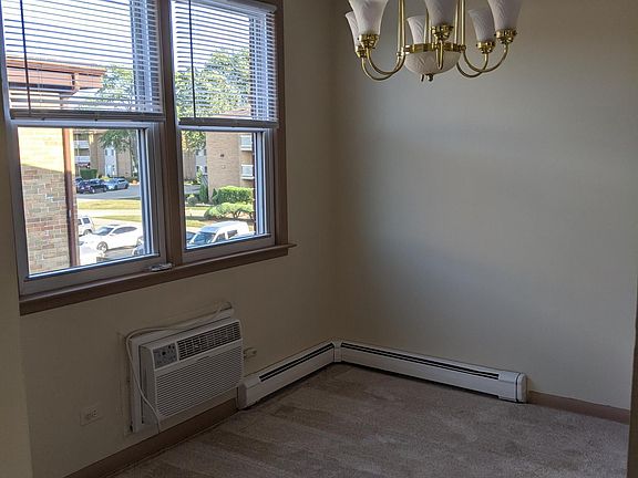 4th image of 711 Beau Ct #1