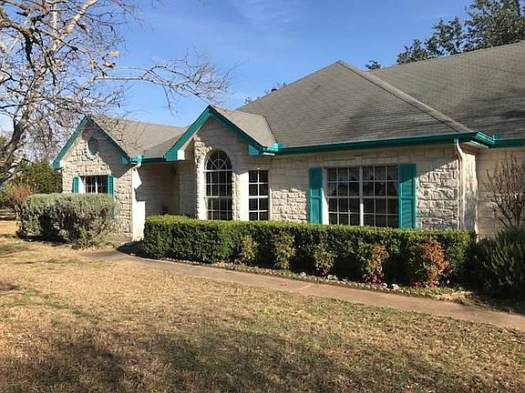 3rd image of 6827 S Lakewoods Dr
