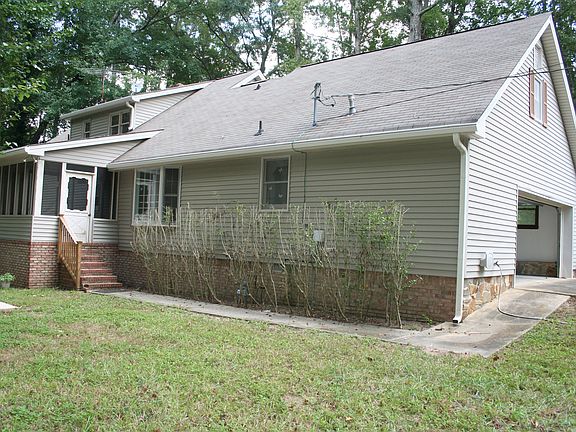 4th image of 38 Sorrellwood Ln