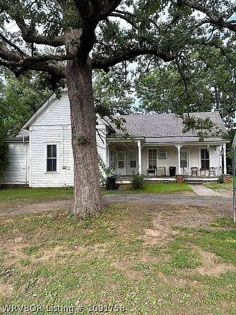 1st image of 423 Pine St