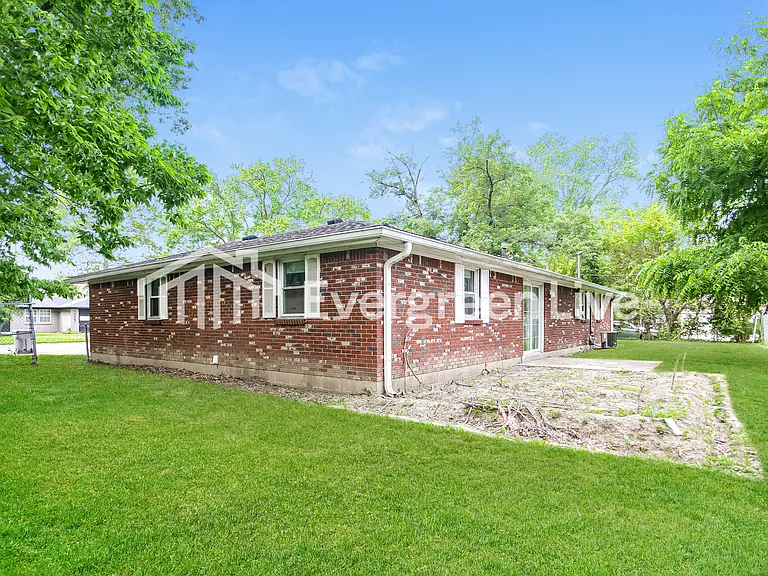 10446 Chris Dr — Photo 15