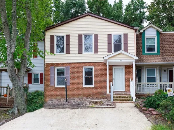 43 W Wainwright Dr, Poquoson, VA 23662