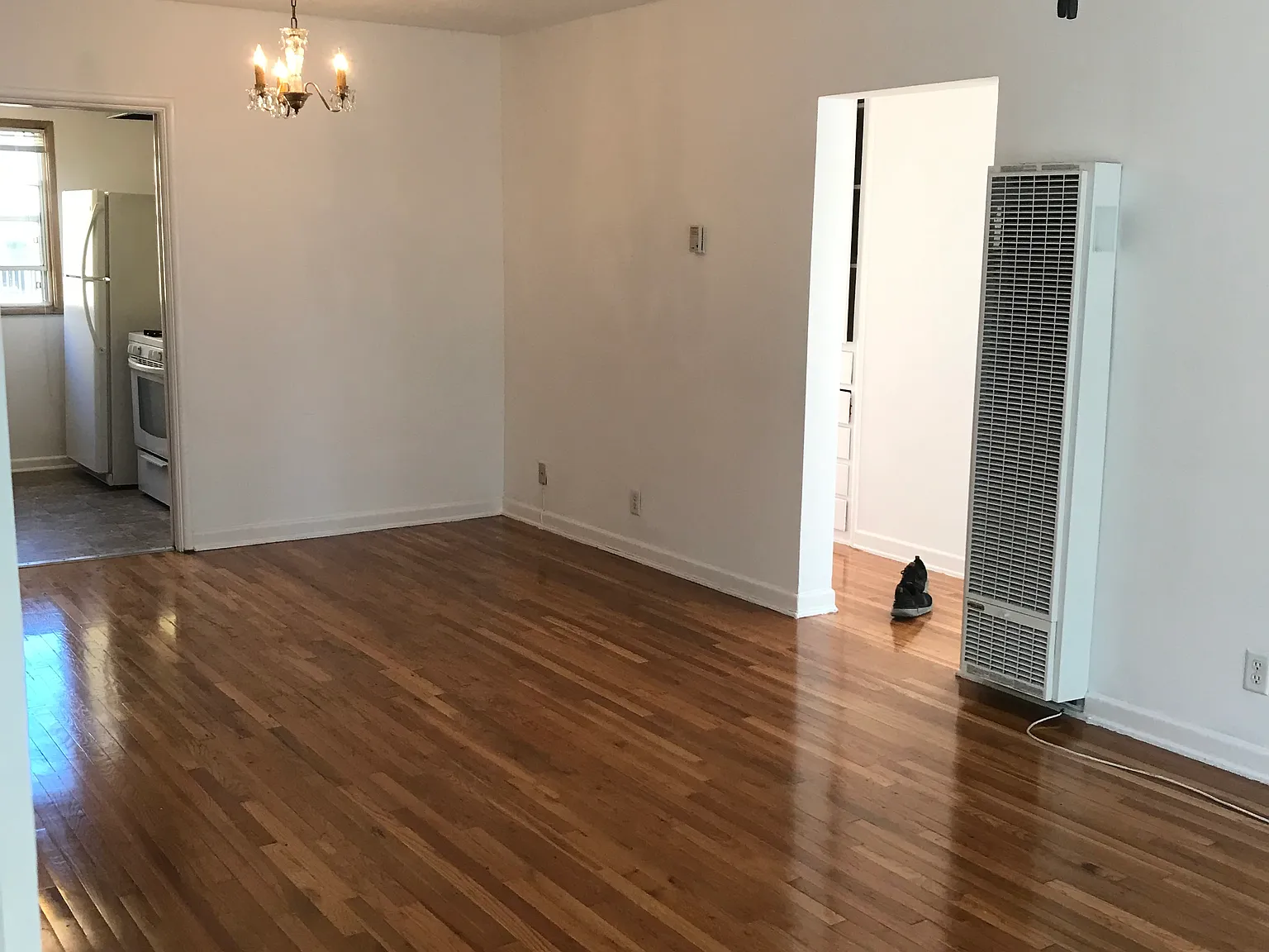 2 bed, 750 sqft, $2,250 — Photo 4